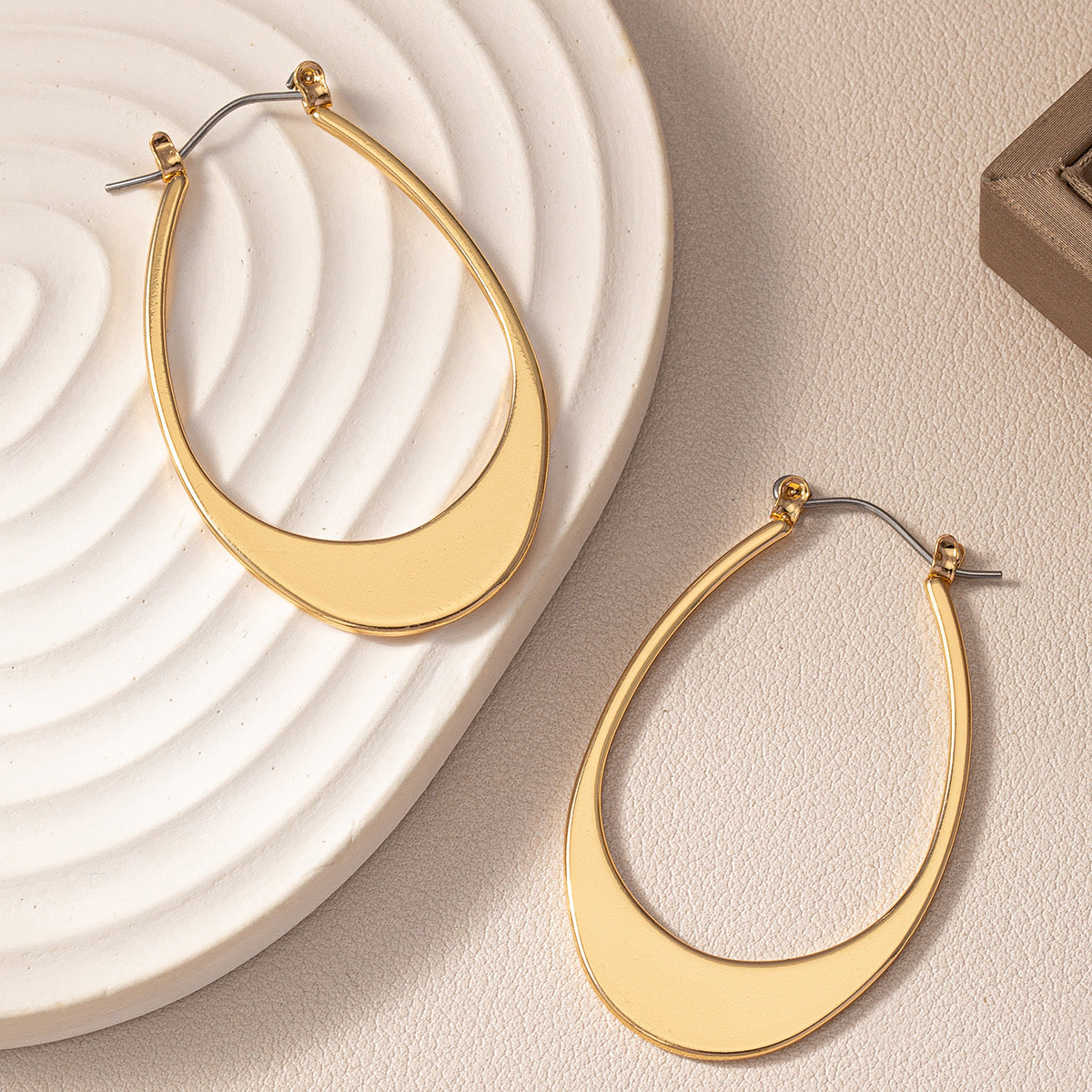 Hollow out Earings