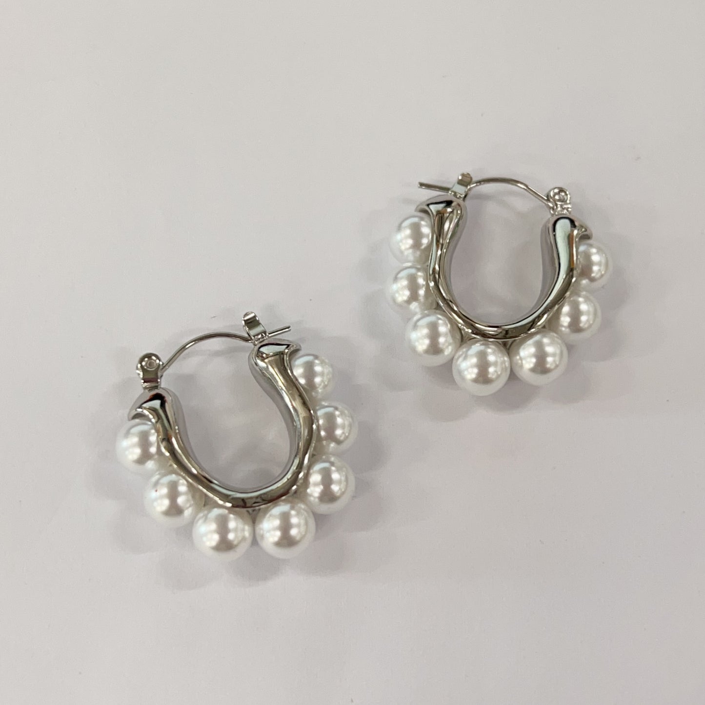 U shape pearl Earings
