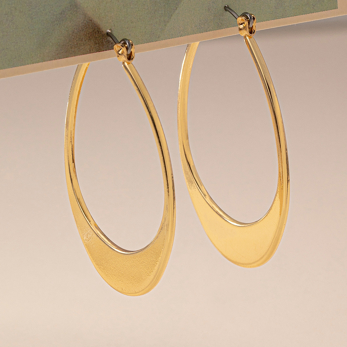 Hollow out Earings