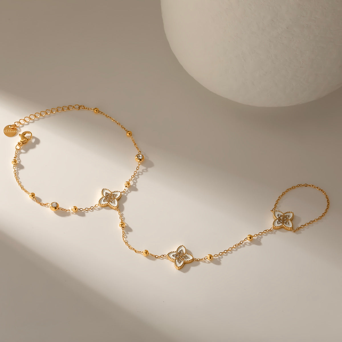 Hand Chain Four-Petal Bloom ✨🌸