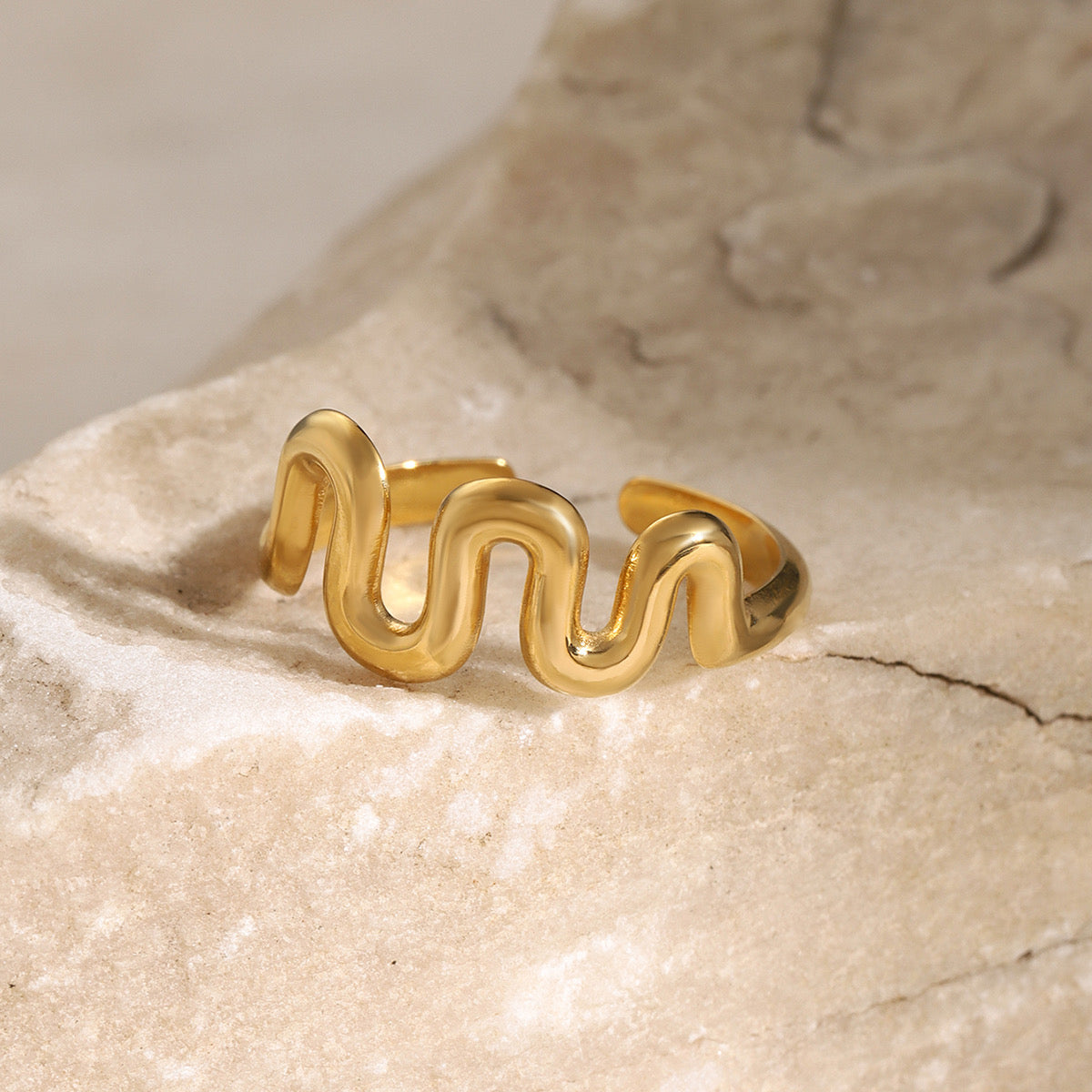 Wavy Ring