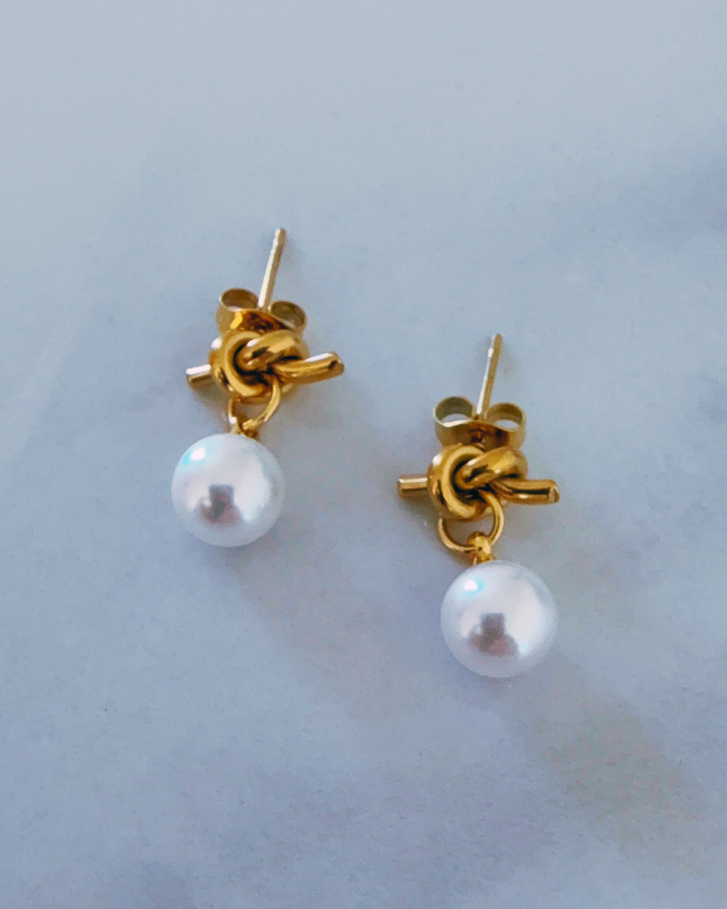 Knot Pearls Earrings